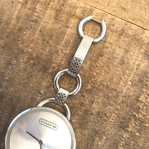 Coach watch - Picture 2 of 2